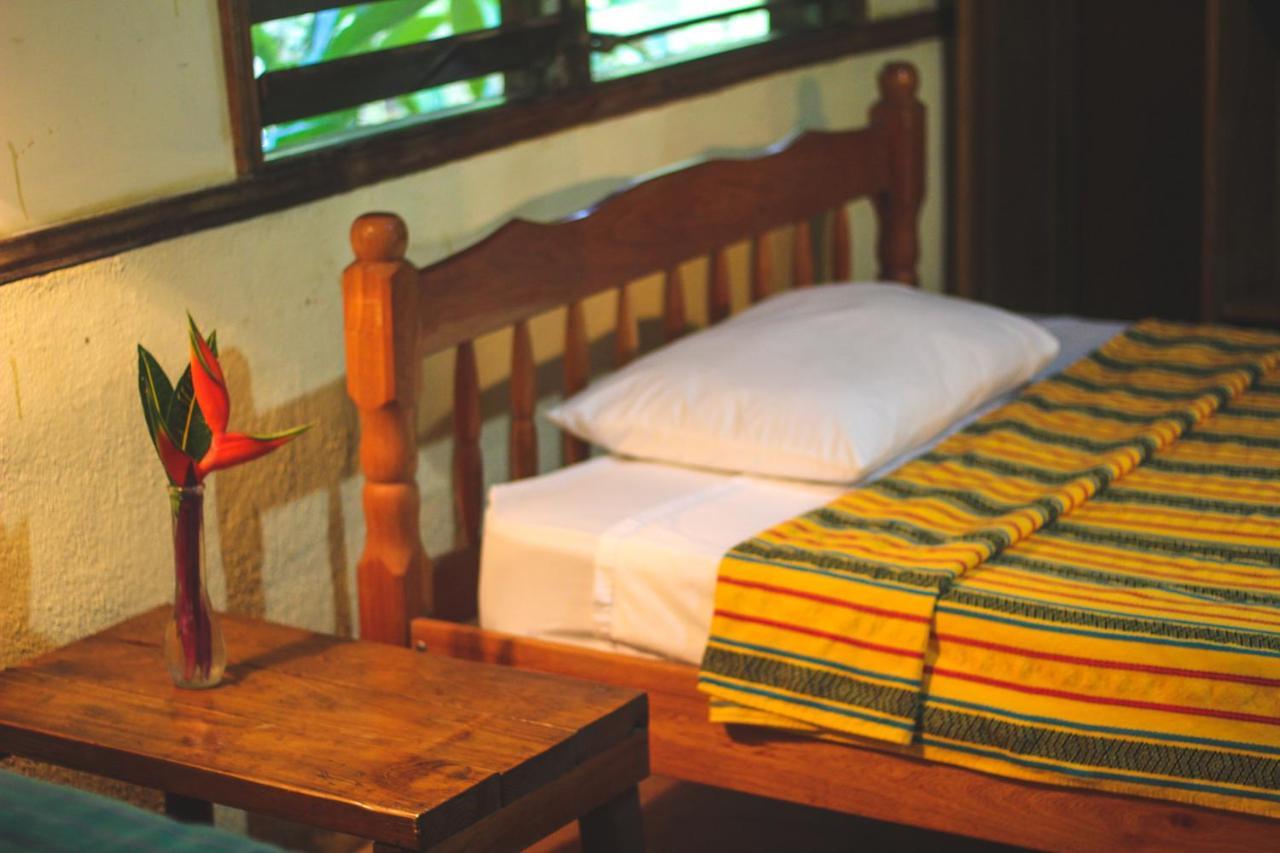 Cohune Palms River Resort 2*