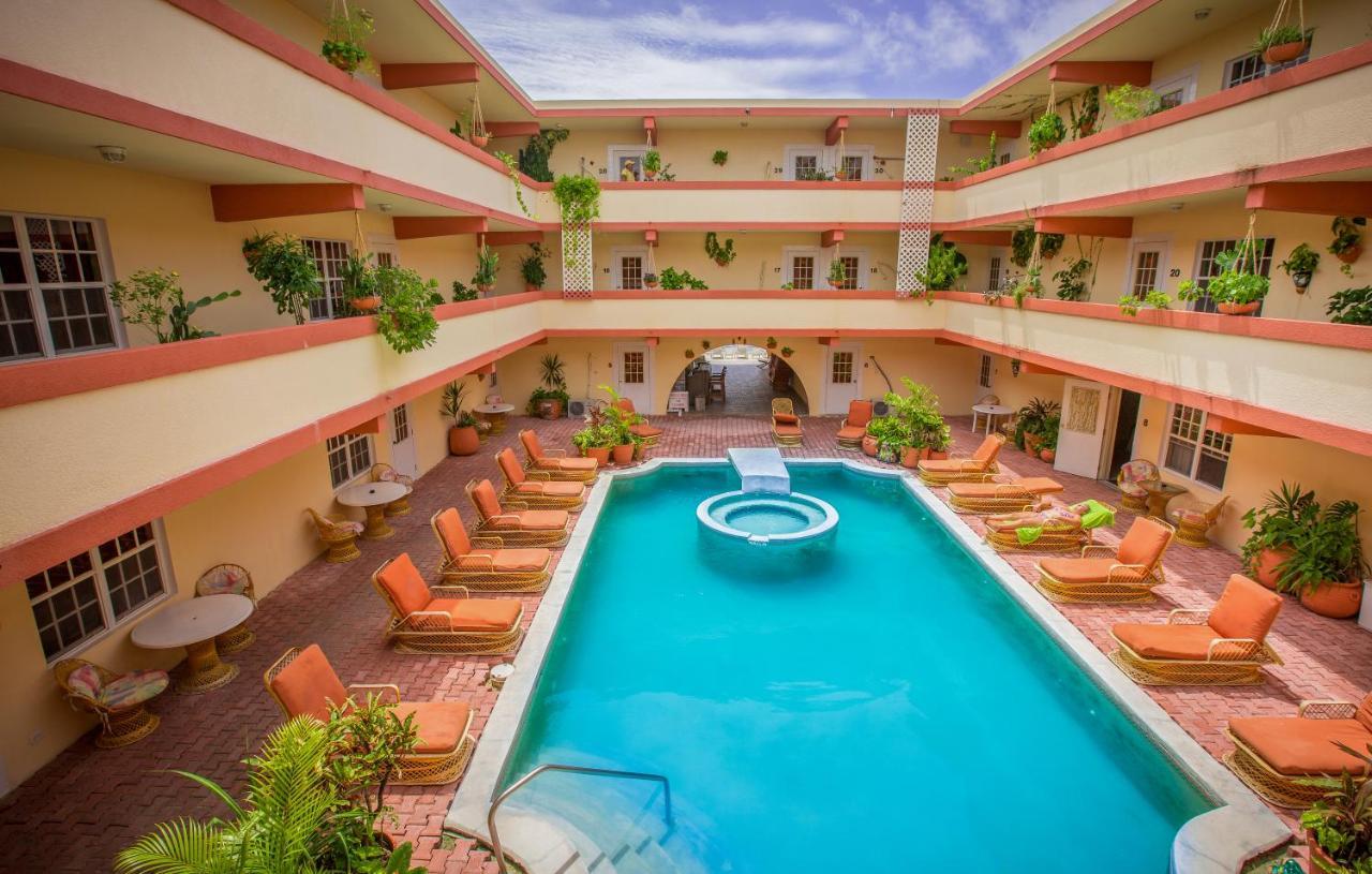 Banana Hotel San Pedro (Ambergris Caye)