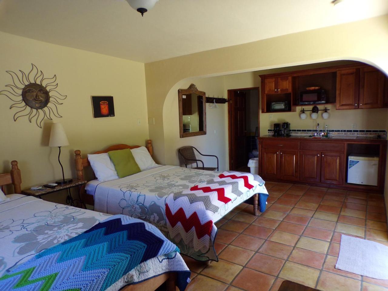 Bamboleo Aparthotel Ladyville