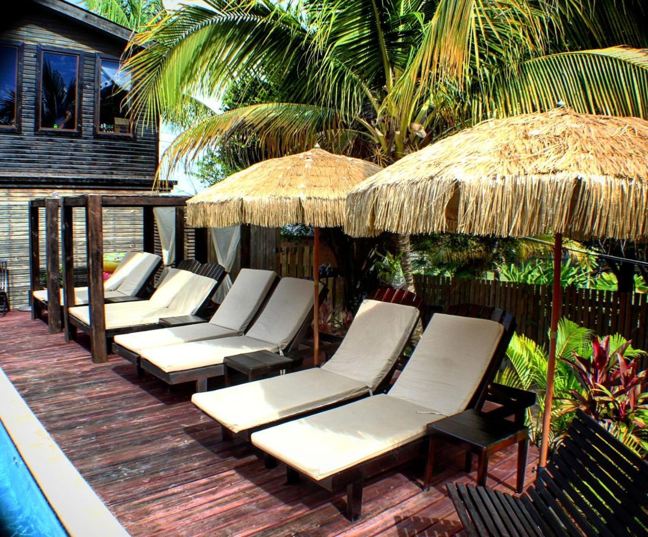 Pur Boutique Cabanas, Adults Only