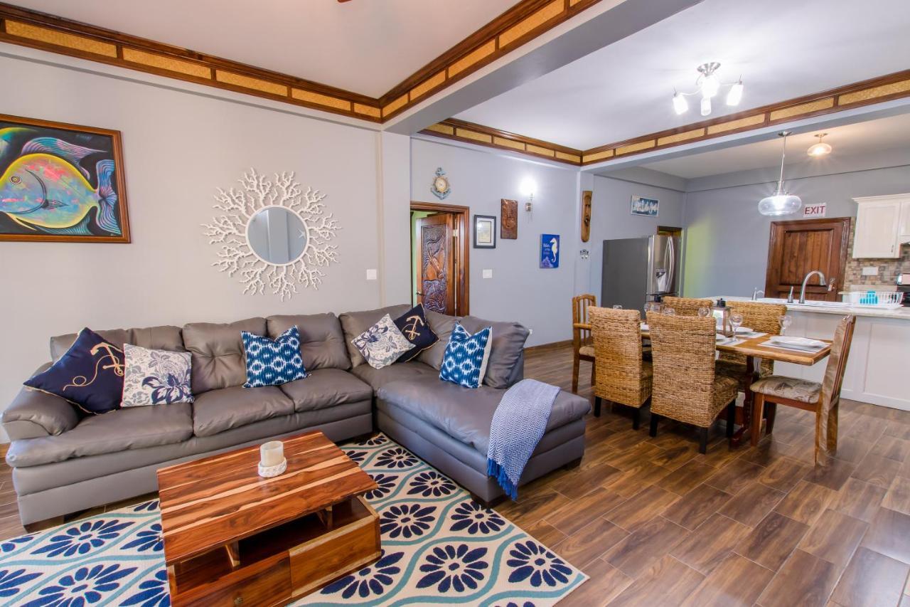 Khalkob's Estate Apartment Placencia