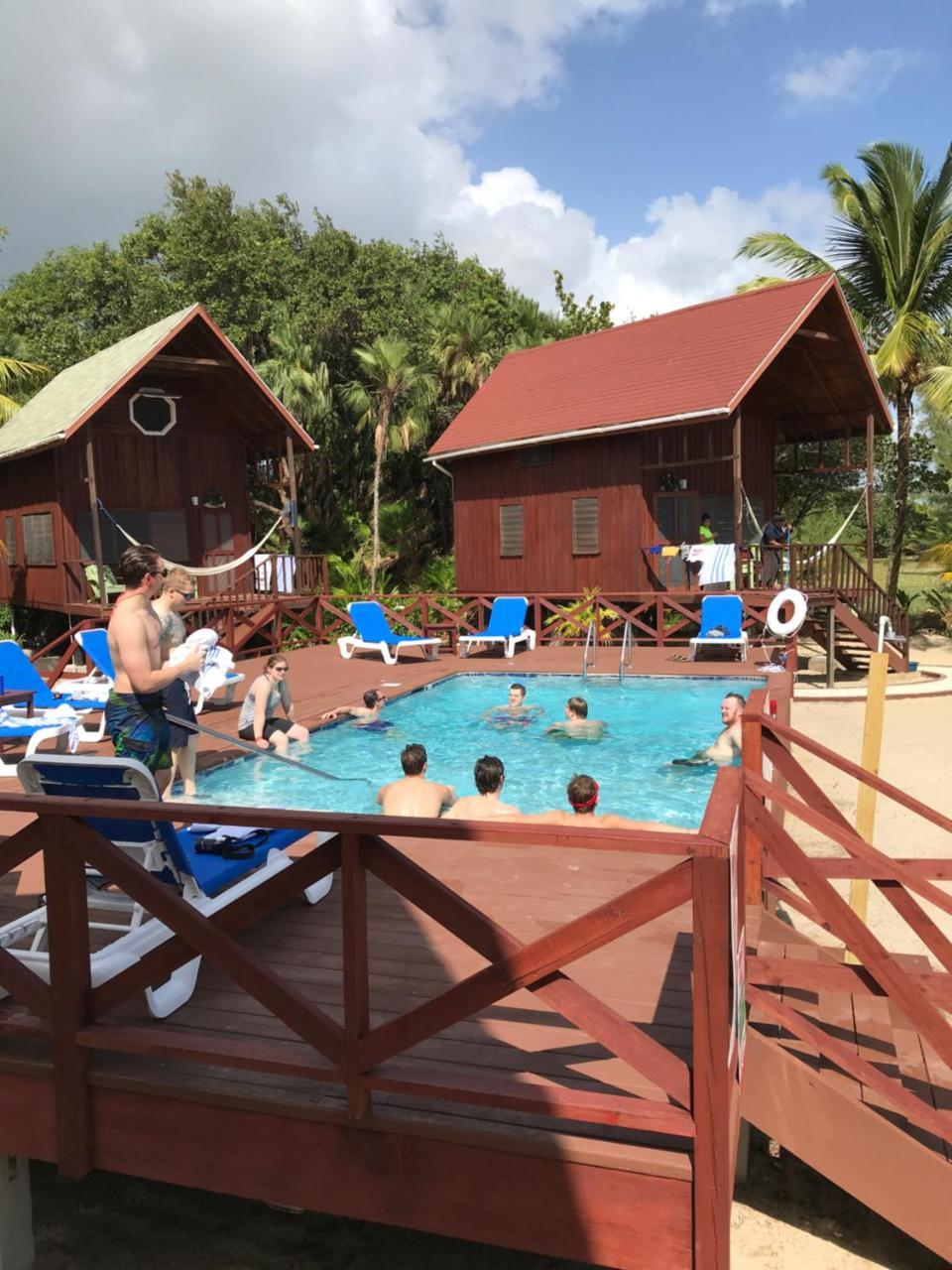 Lodge Green Parrot Beach Houses And *