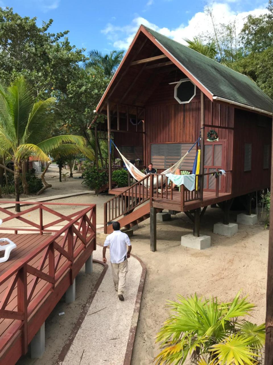 Green Parrot Beach Houses And Lodge *