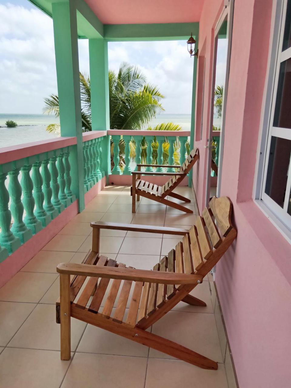 Sunshine View And Restaurant Hotel