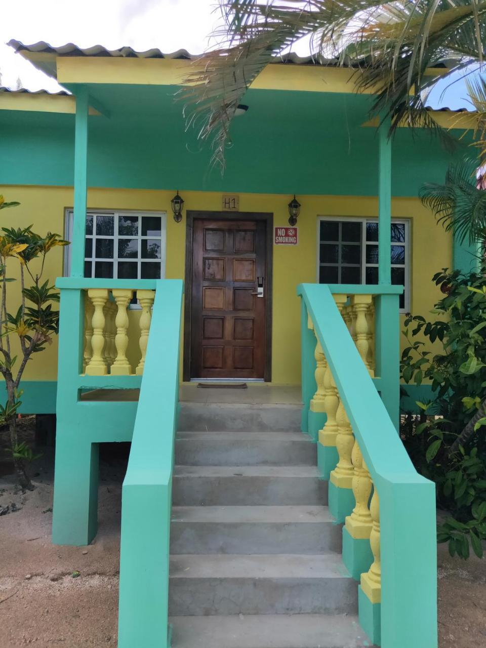 Sunshine View And Restaurant 5* Corozal