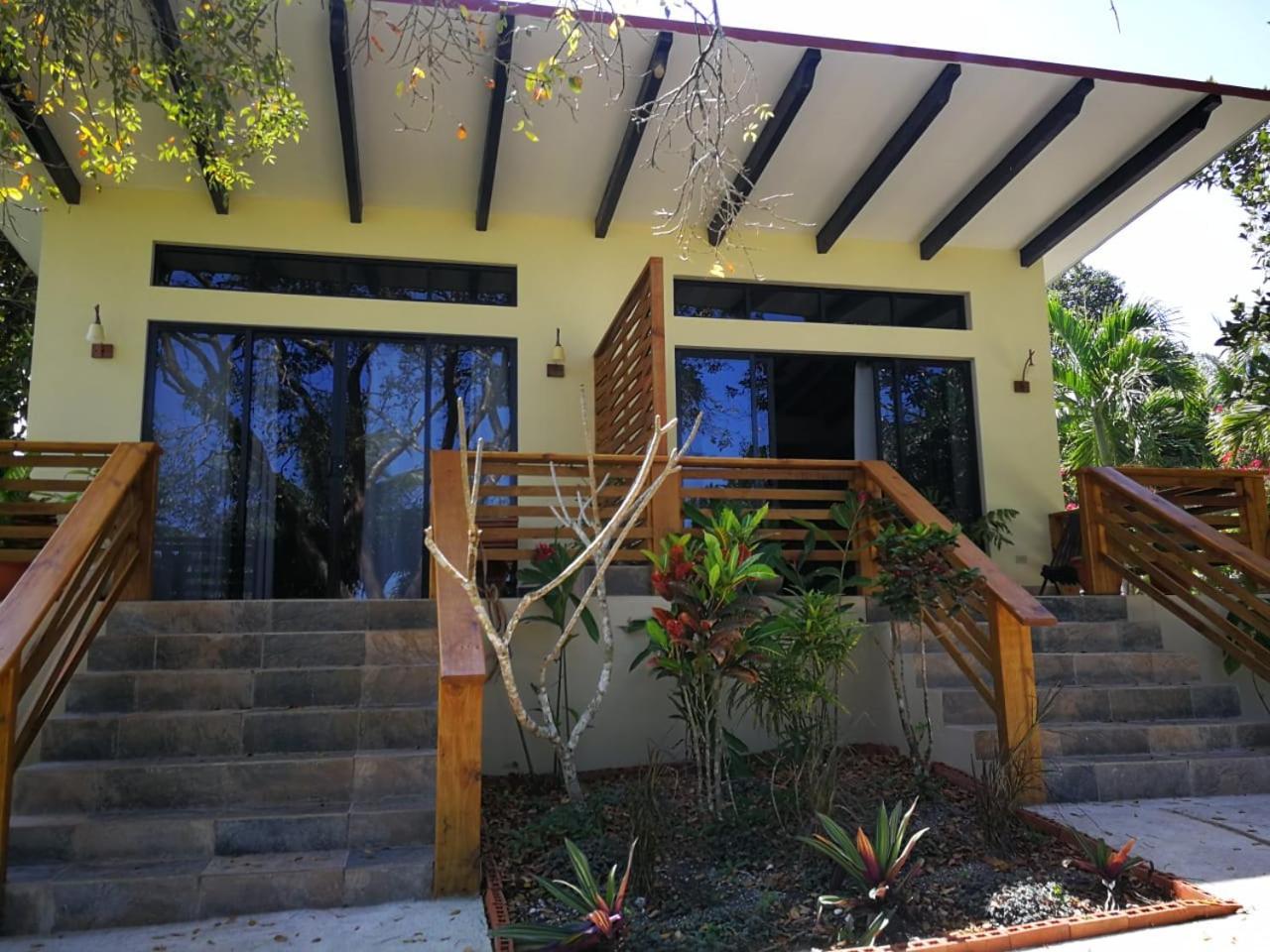 Cassia Hill 3*
