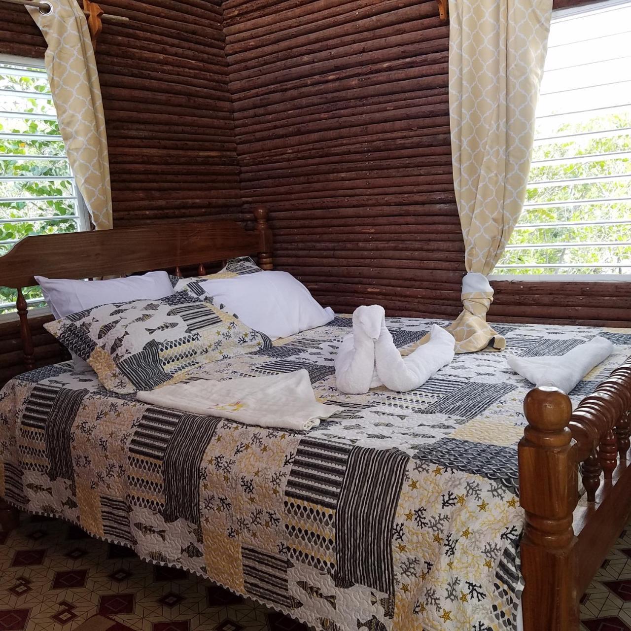 Bed & Breakfast Palmento Grove Garifuna Eco-cultural & Healing Institute 2*