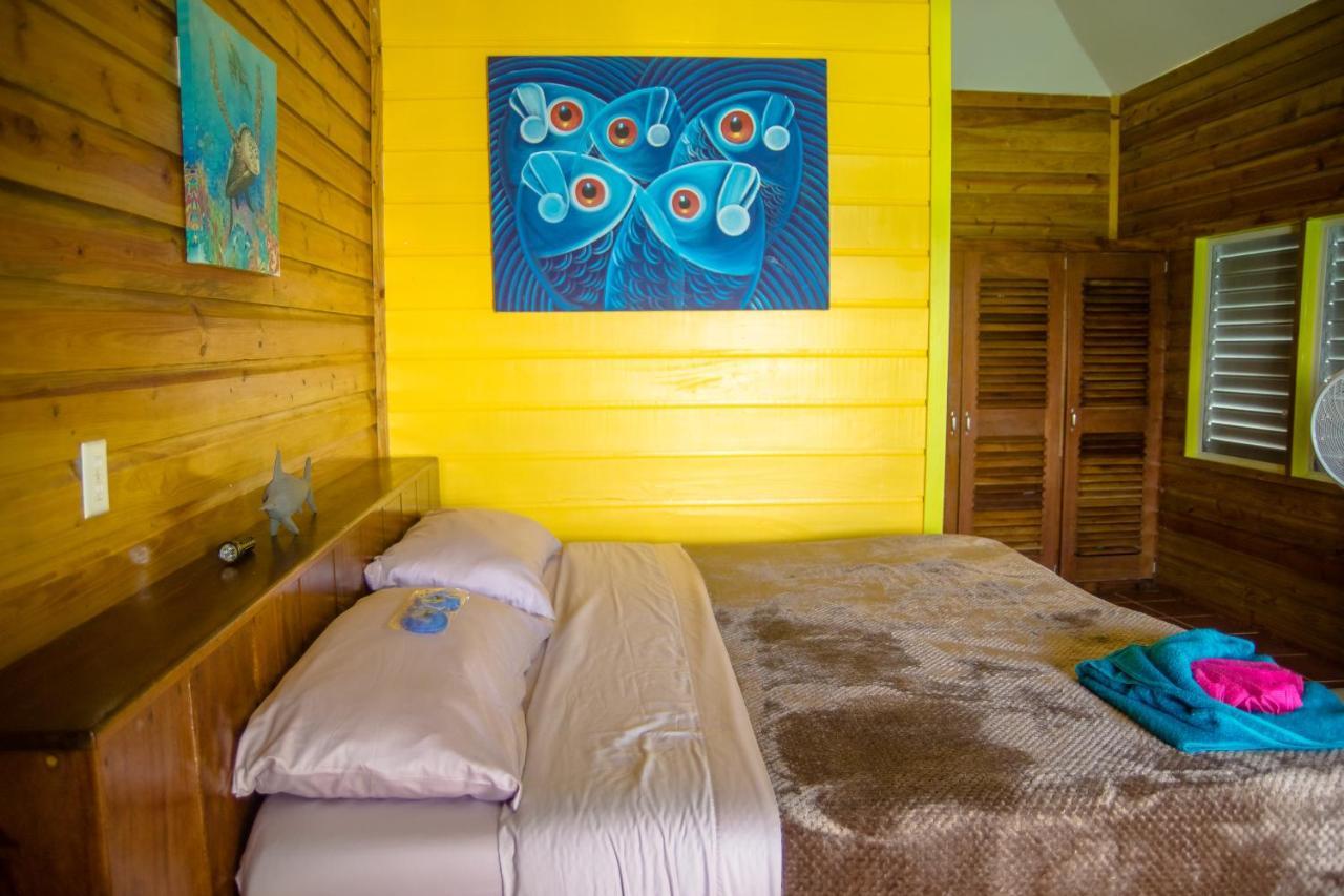 King Lewey's Island Resort Placencia