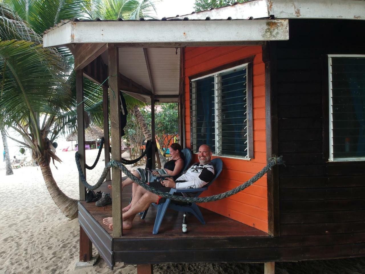 Lodge Jungle Jeanie's By The Sea