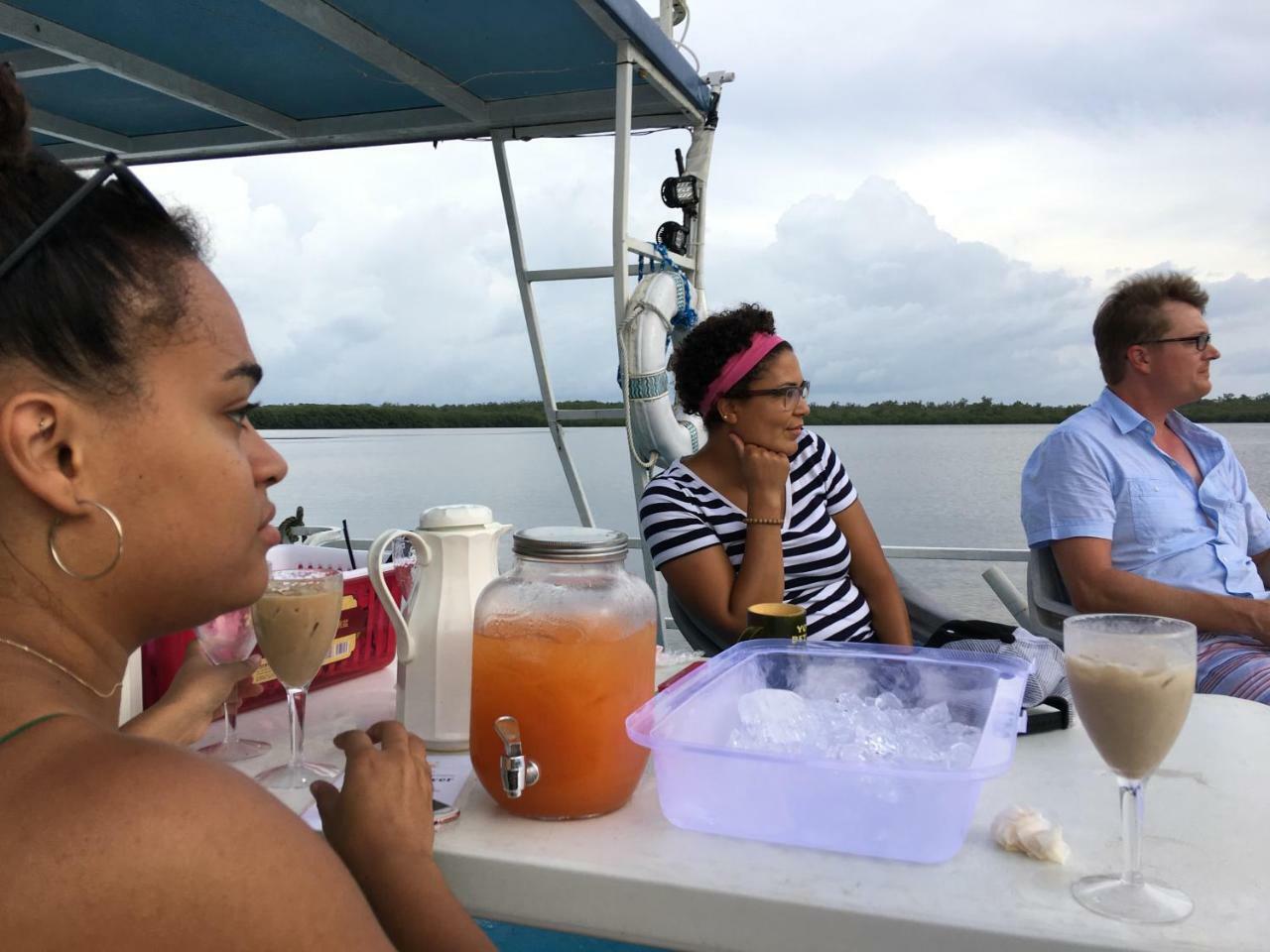 Jungle Jeanie's By The Sea *