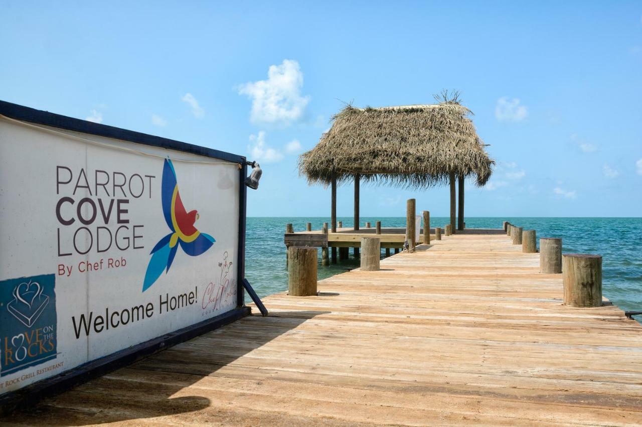Hotel Parrot Cove 4*