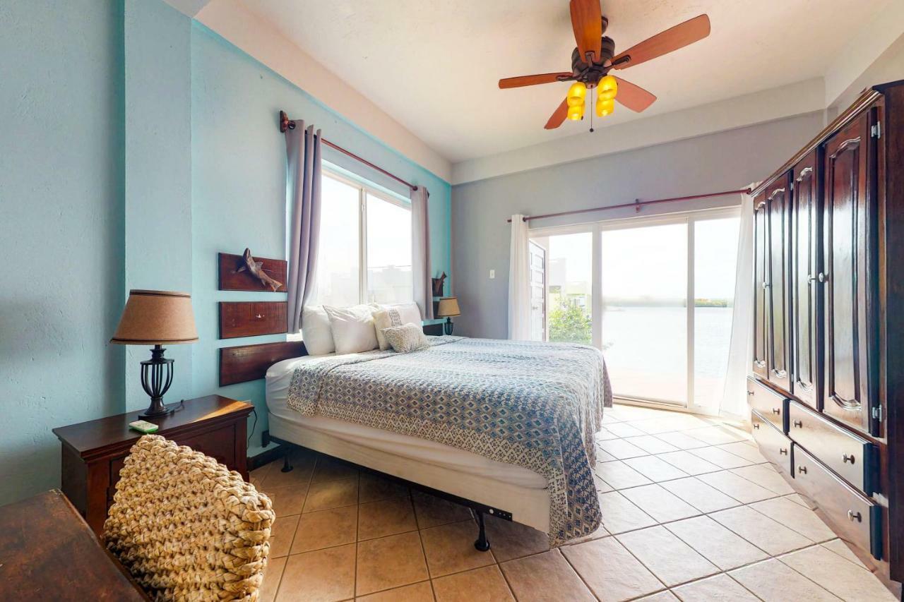 H101 @ Mara Laguna * San Pedro (Ambergris Caye)