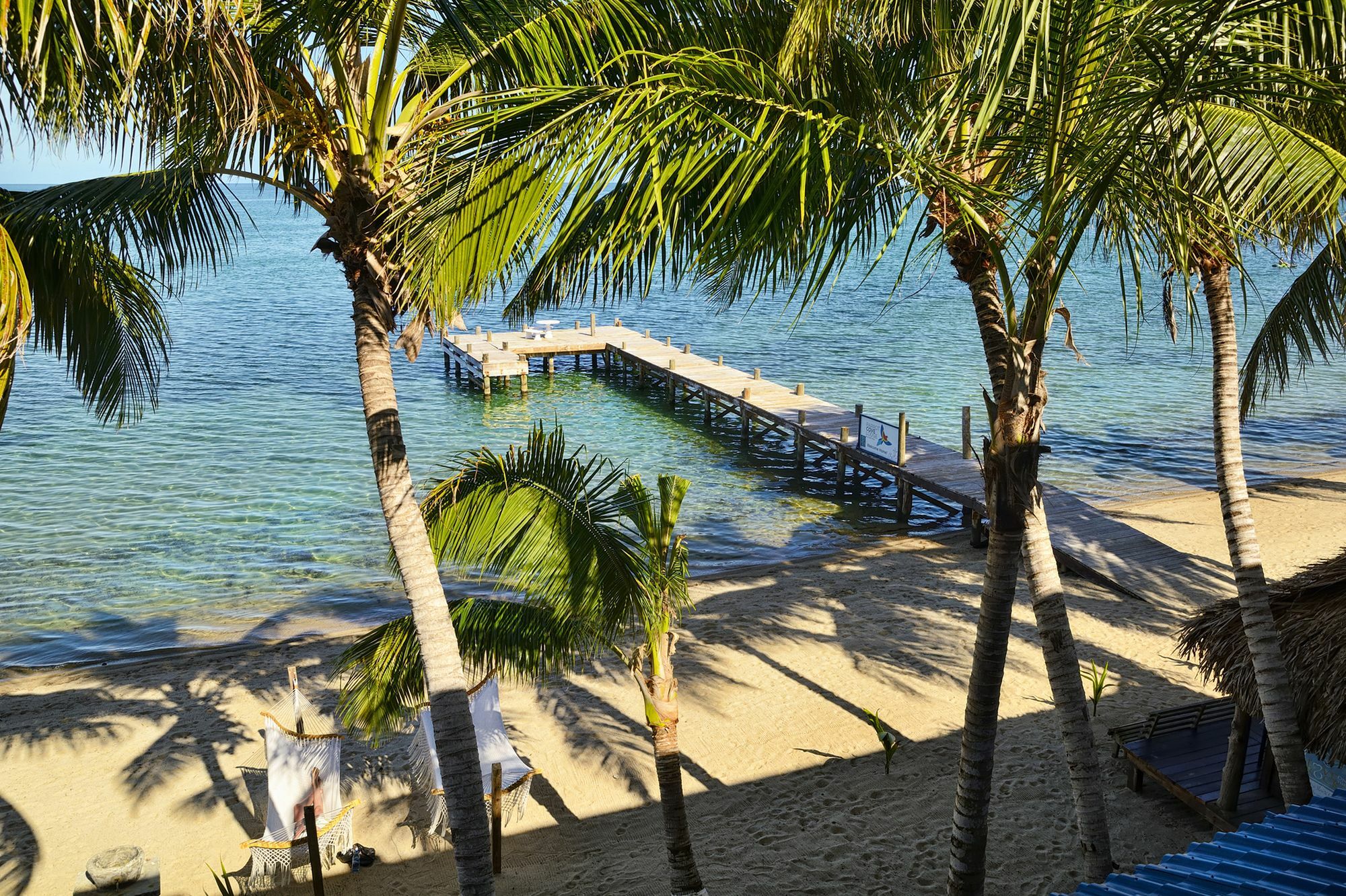 Hotel Parrot Cove Hopkins