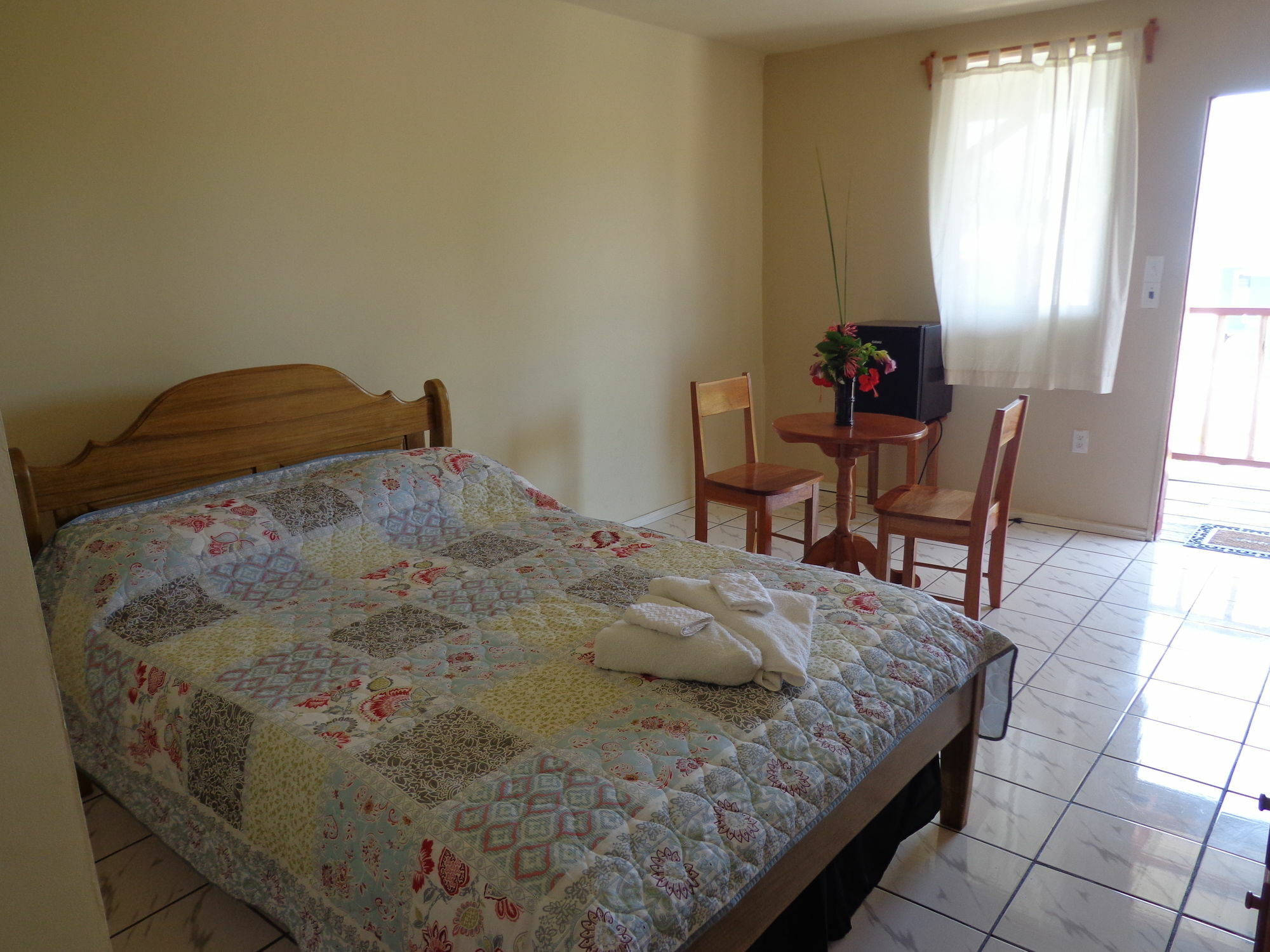 Suger Patch Guest house Hopkins