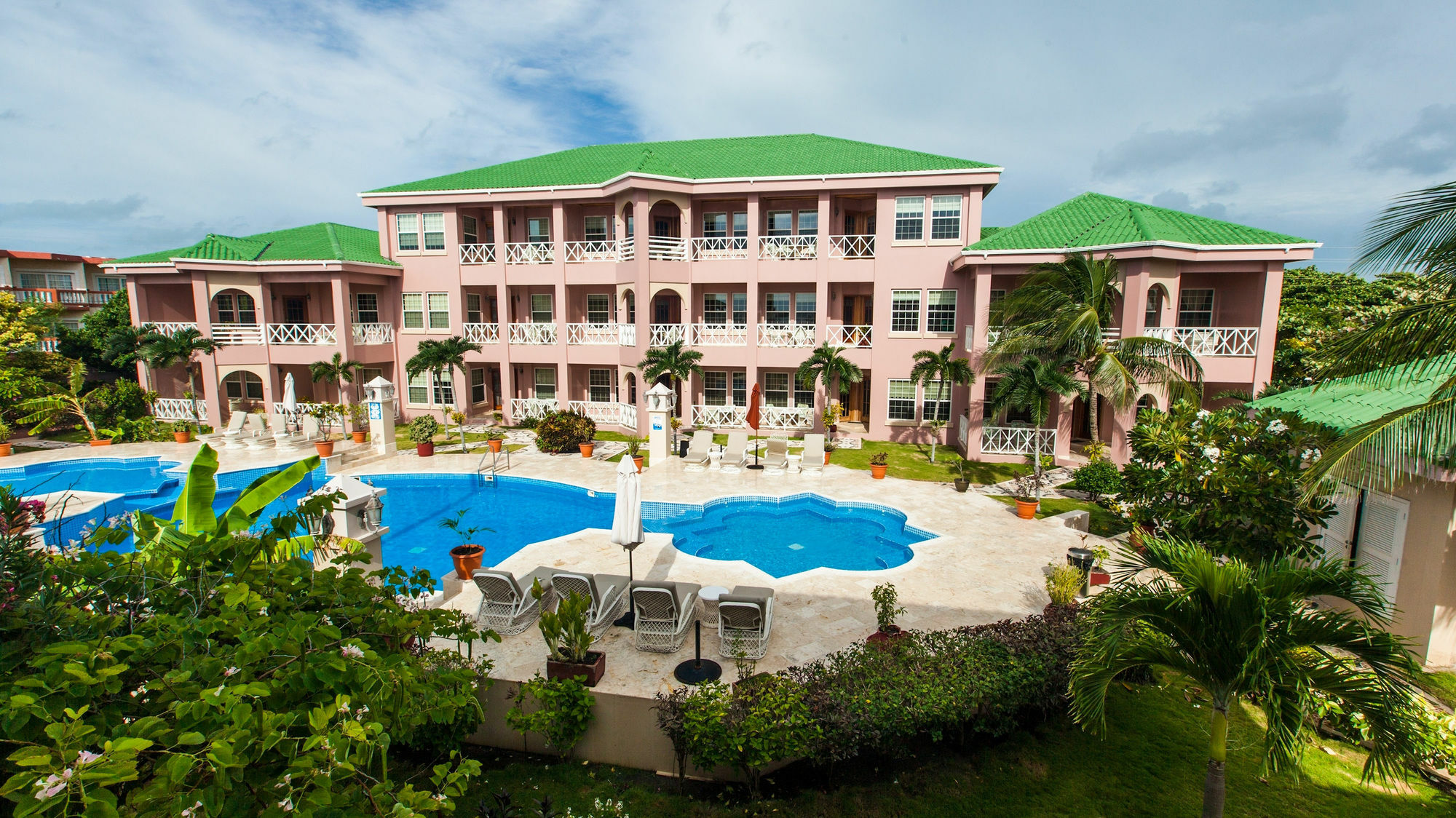 Hotel Grand Colony Island 4*
