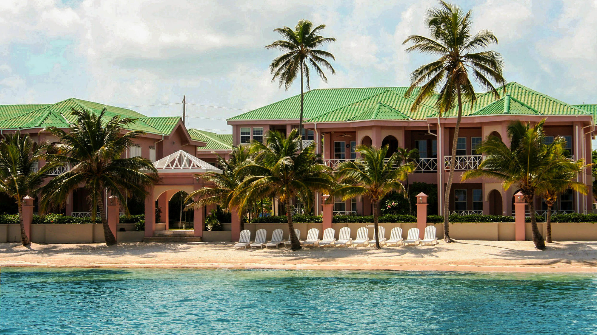Grand Colony Island 4*