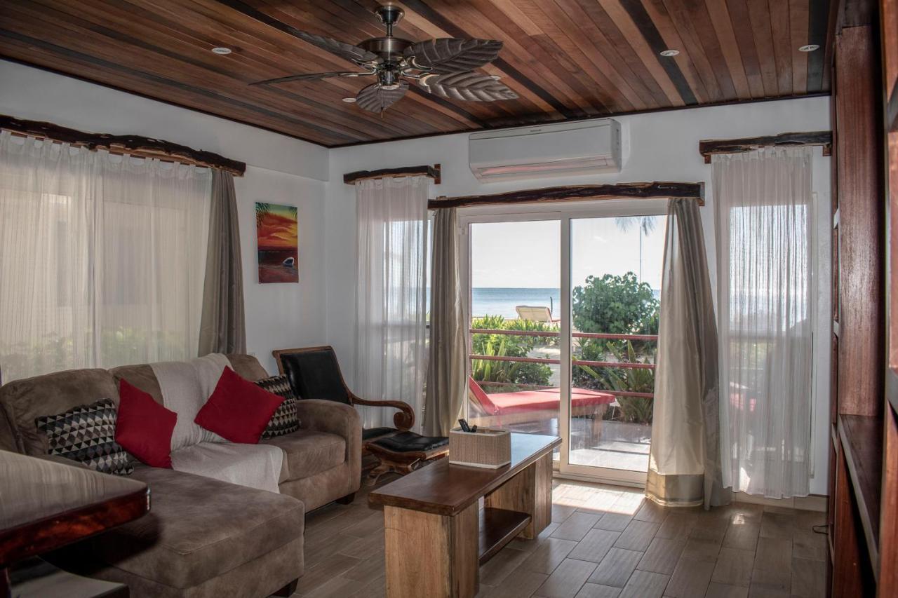 Tres Cocos Hotel 3*