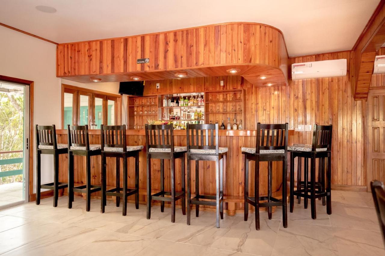 Falling Leaves Hotel San Ignacio
