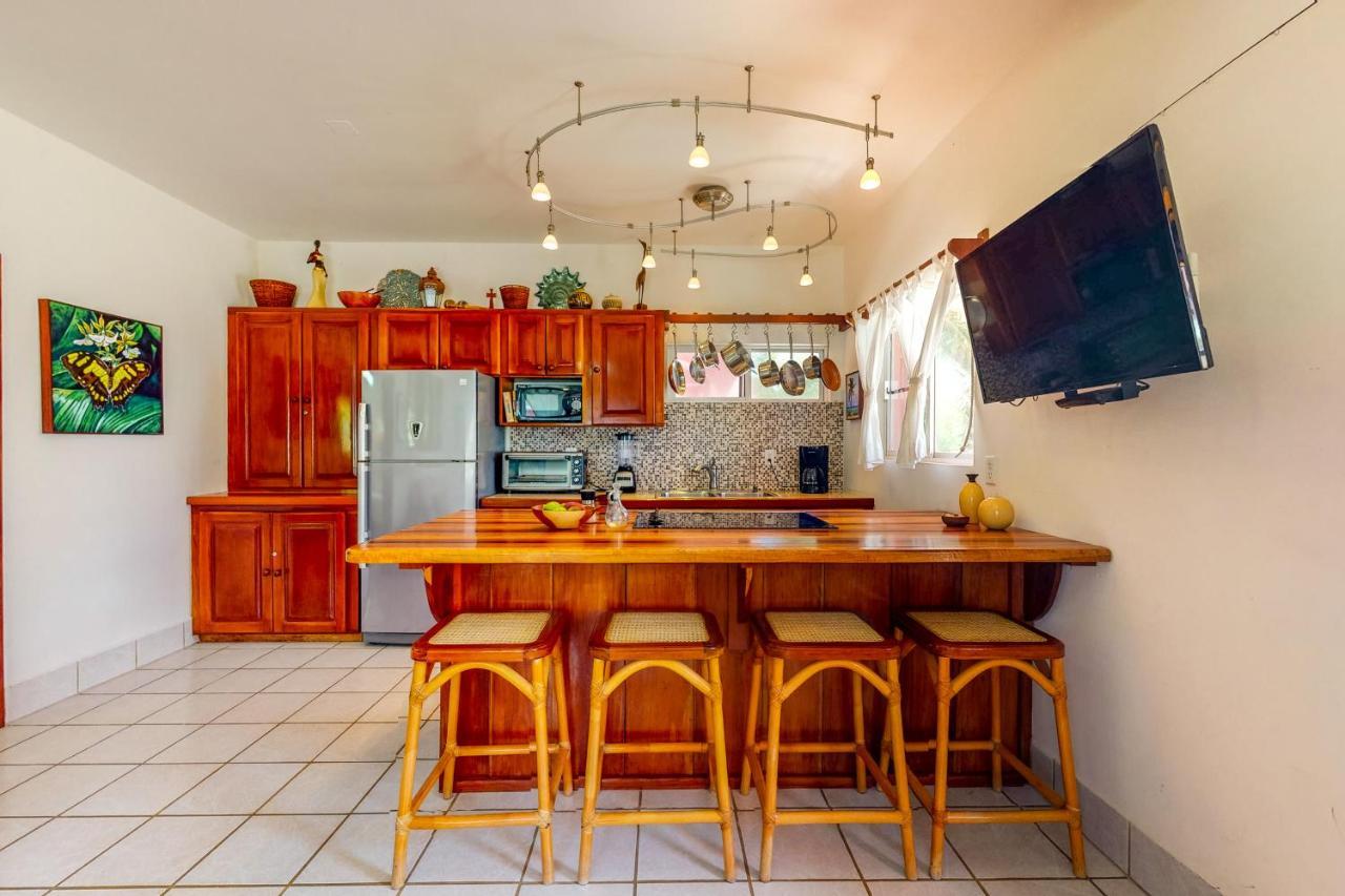Red Ginger @ Caribe Island Apartment San Pedro (Ambergris Caye)