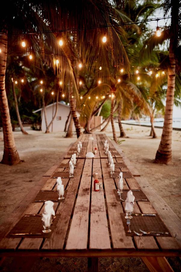 Resort Thatch Caye A Muy'ono