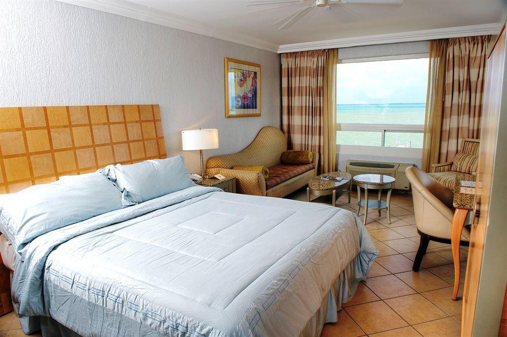 Hotel Ramada By Wyndham Princess Belize
