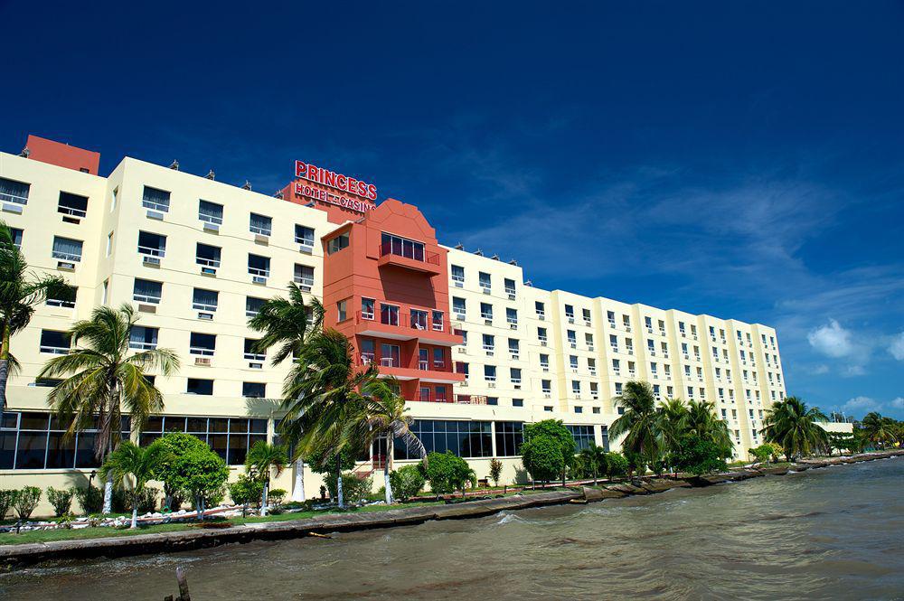 Ramada By Wyndham Princess Belize 3*