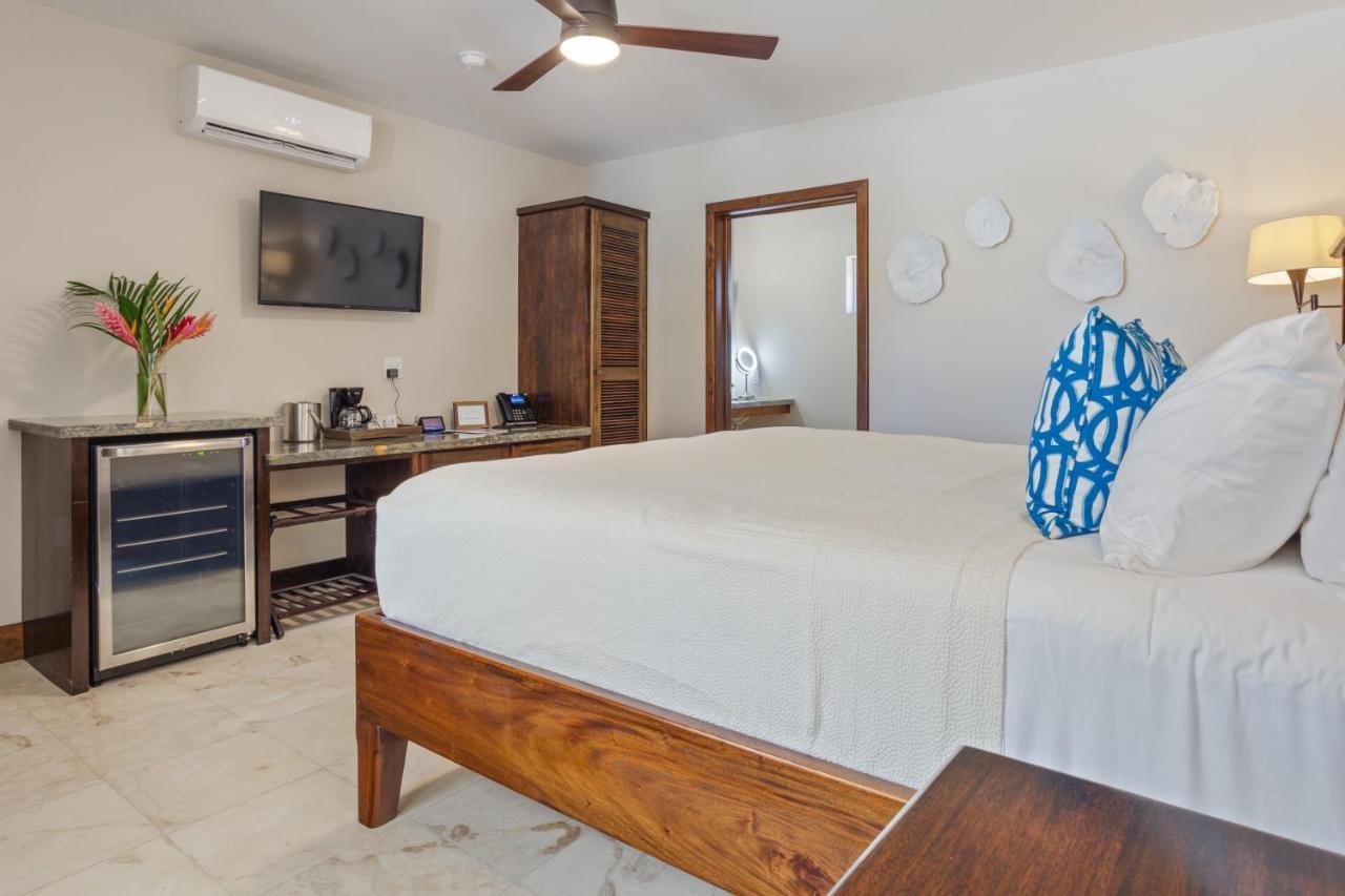 Sirenian Bay 4* Placencia