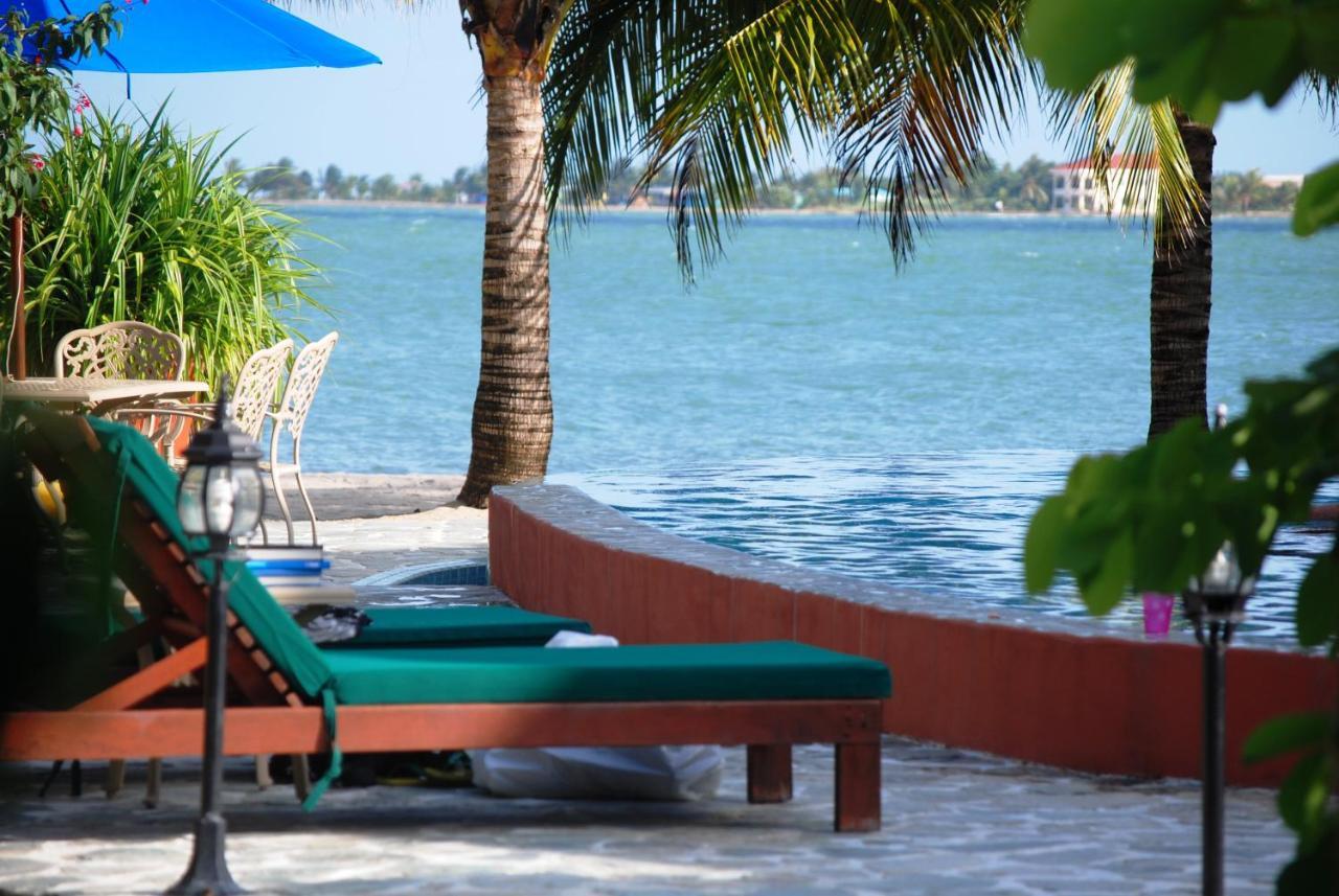 Chabil Mar - Guest Exclusive Boutique Placencia