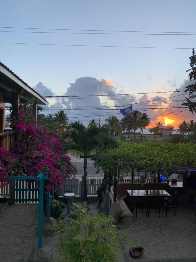 Guest house Seasons Belize Hopkins
