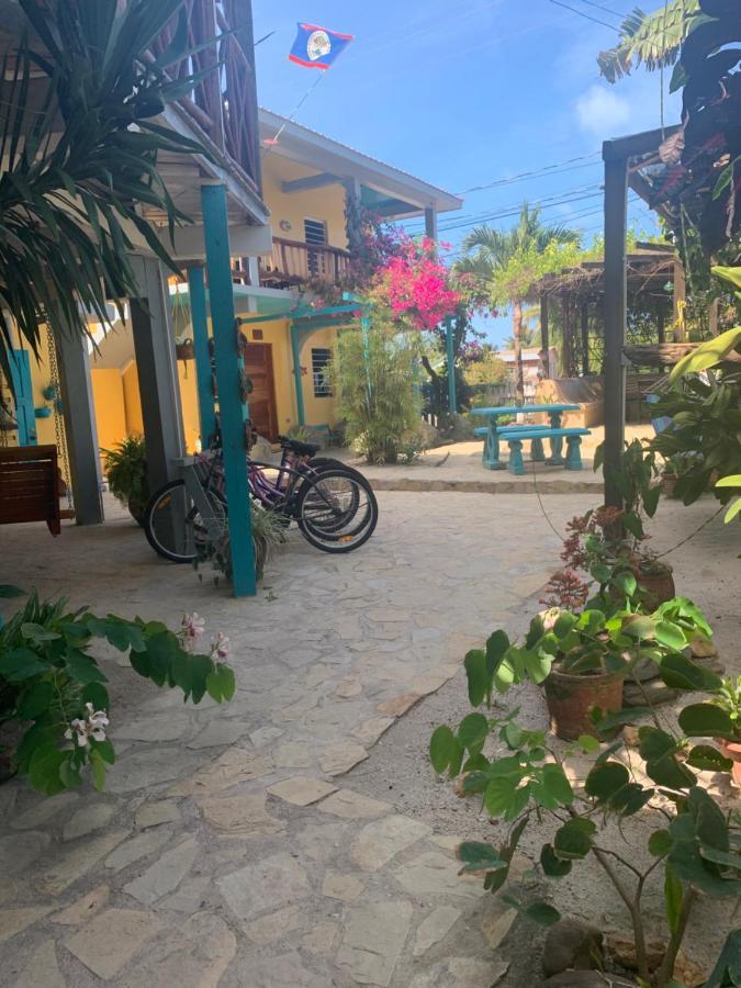 Seasons Belize Guest house Hopkins