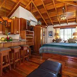 Blue Tang Inn