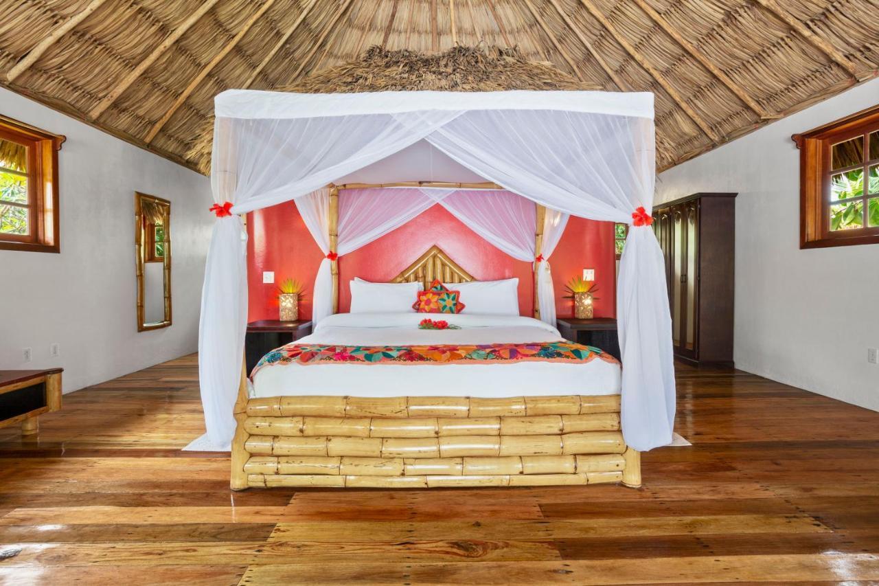 Resort Portofino Resort-an Authentic Island Escape! 4*