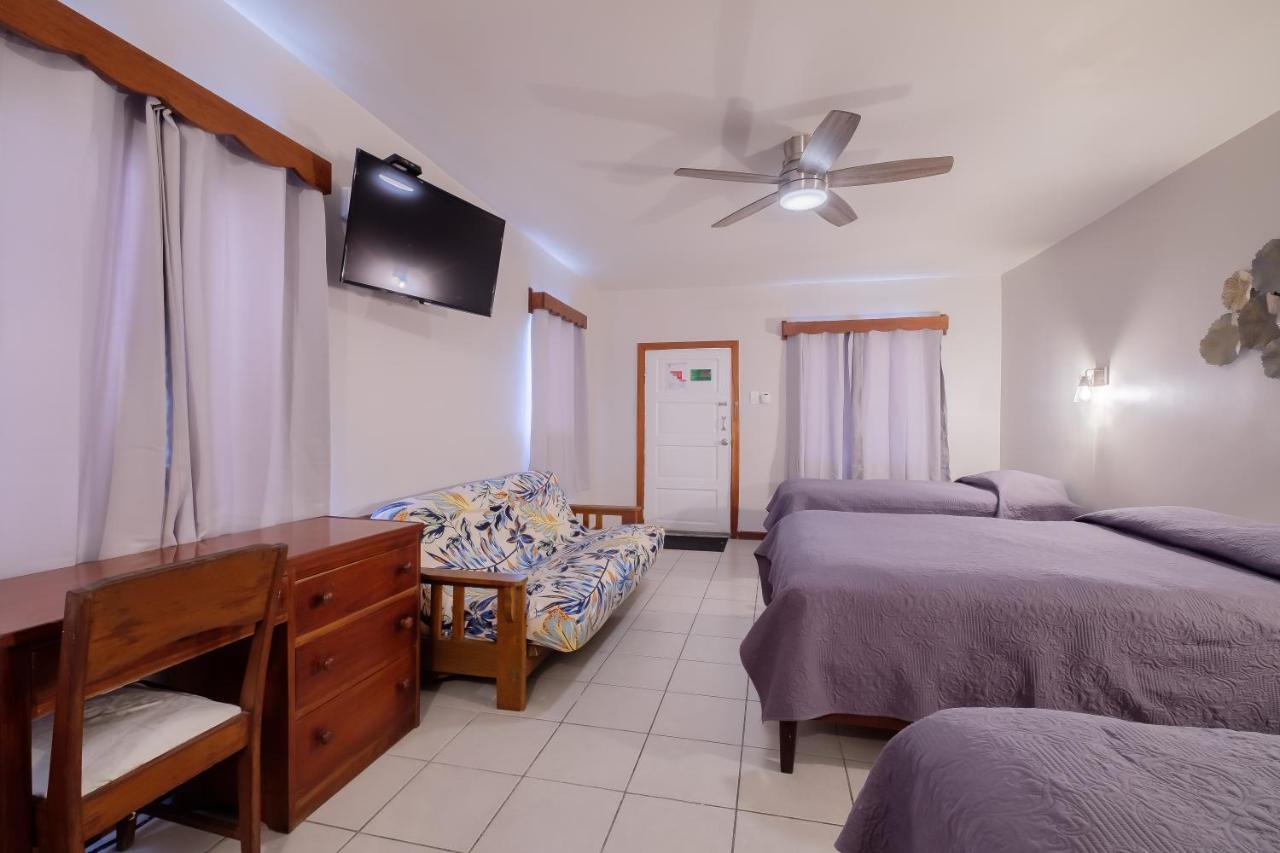 Holiday Hotel San Pedro (Ambergris Caye)