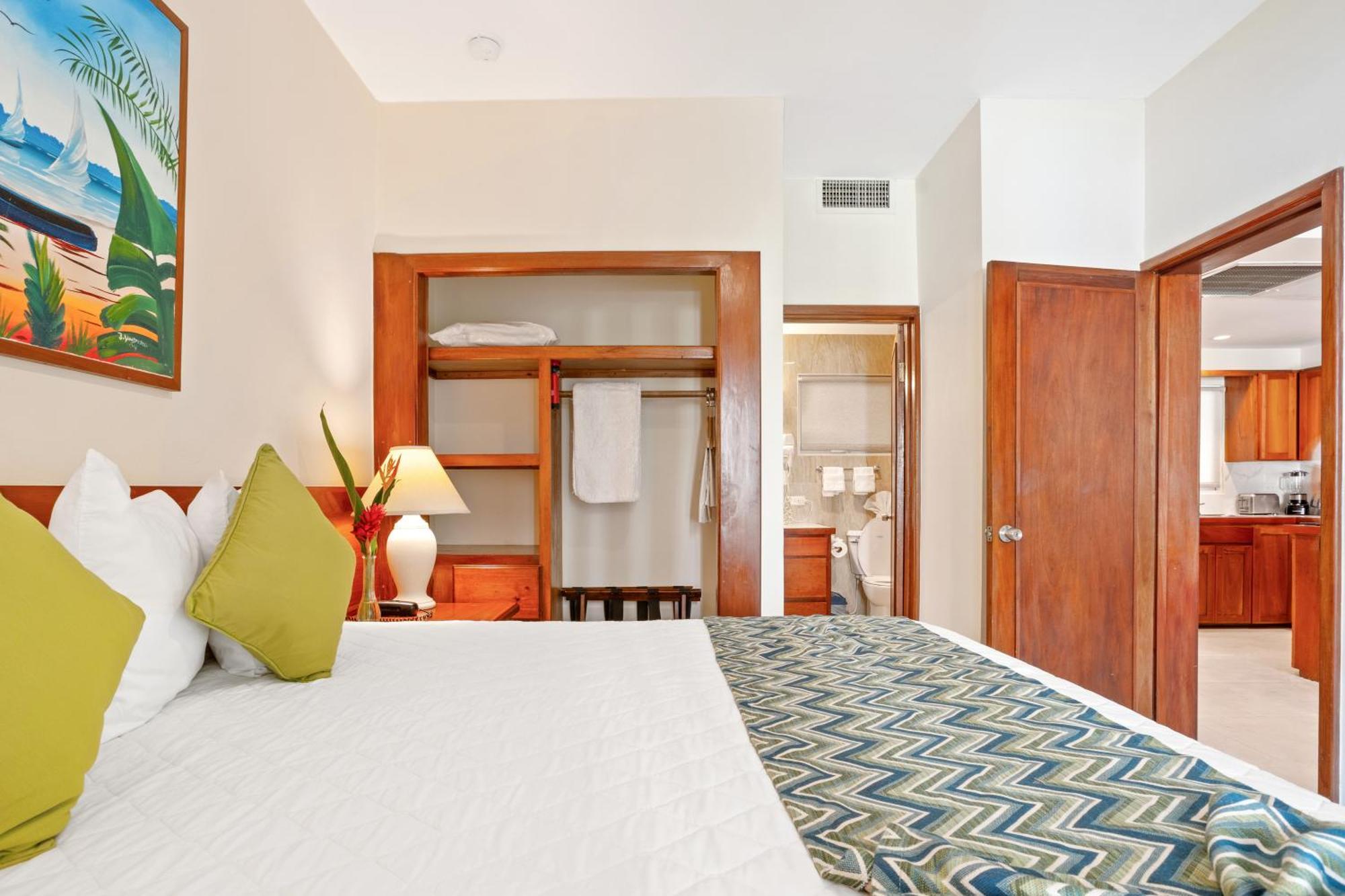 Hotel Sunbreeze 4*