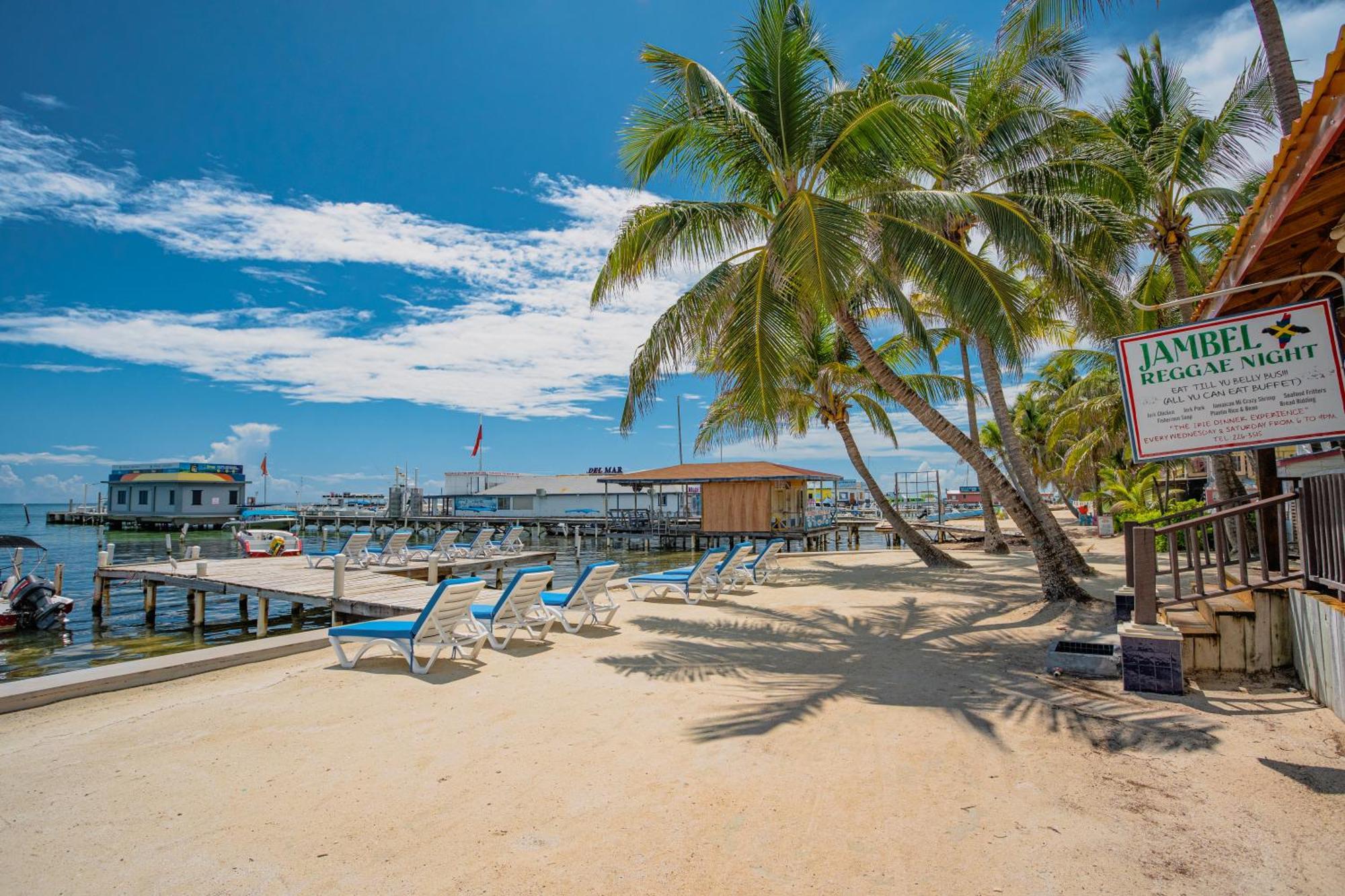 Hotel Sunbreeze 4*