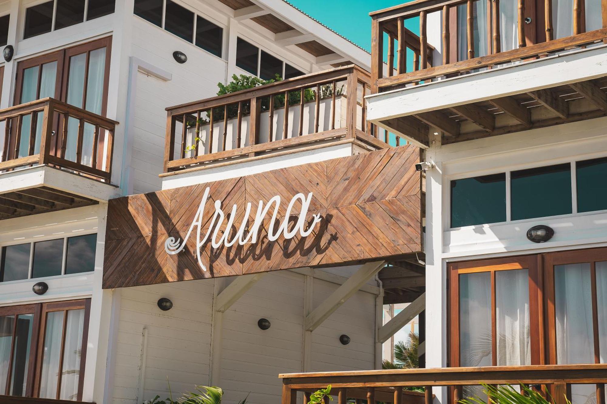 Aruna & Villas 4*