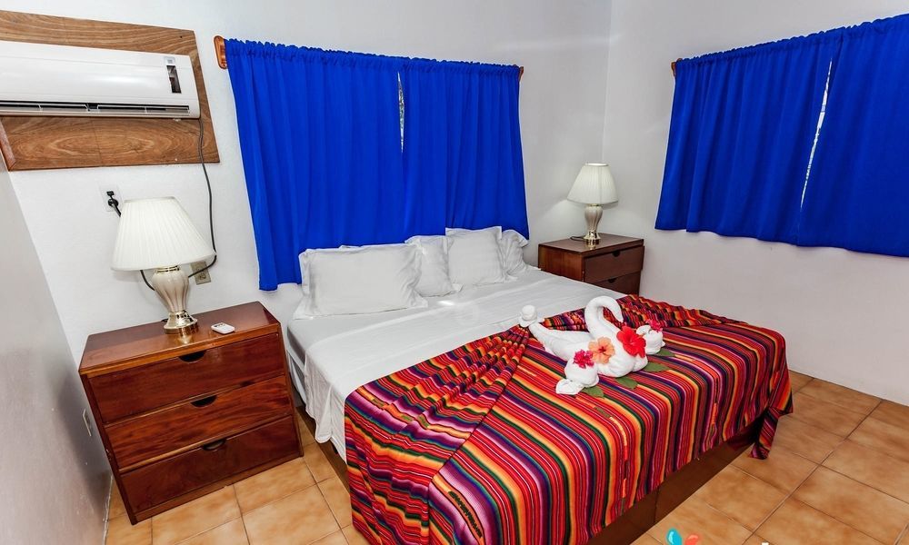 Caribbean 2* San Pedro (Ambergris Caye)