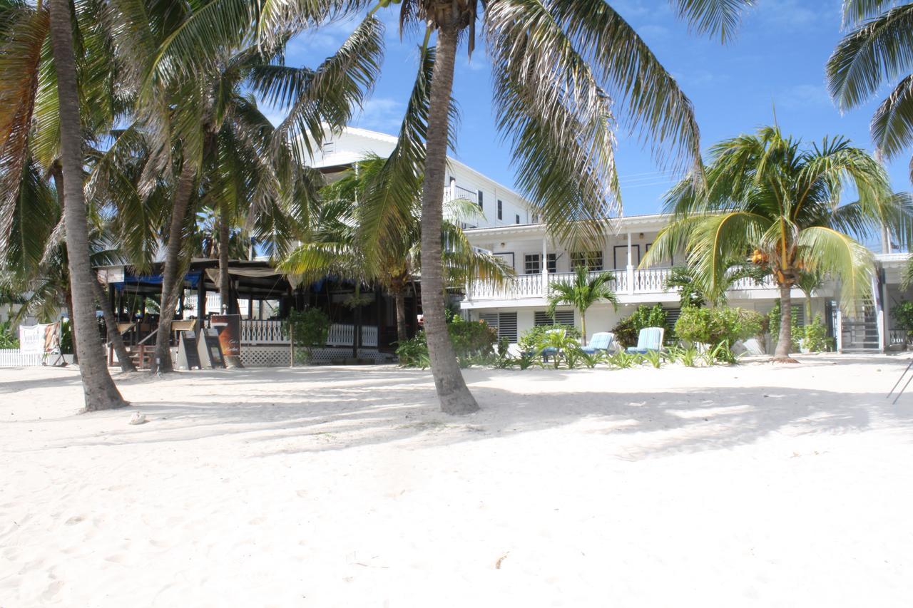 Holiday Hotel Hotel 3*