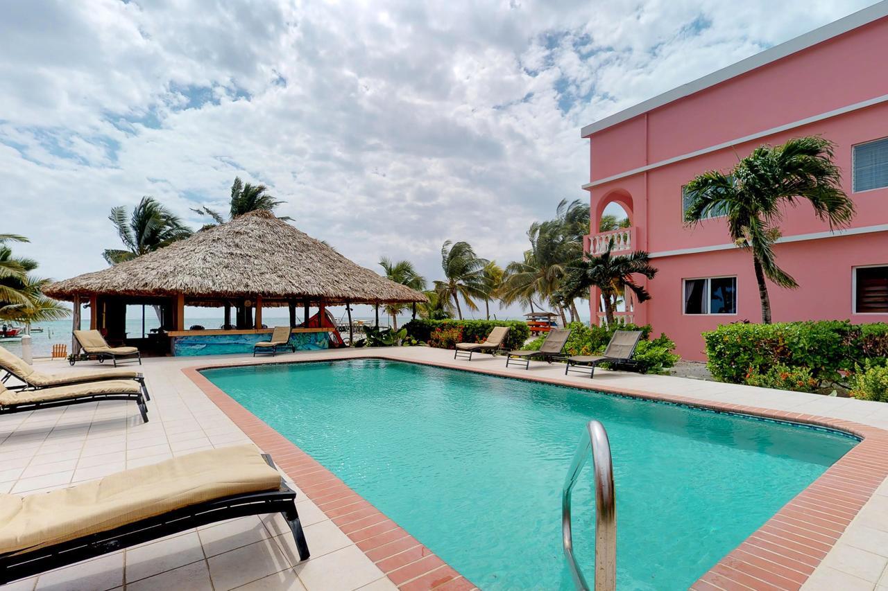 Hotel Caribbean Lily @ Caribe Island