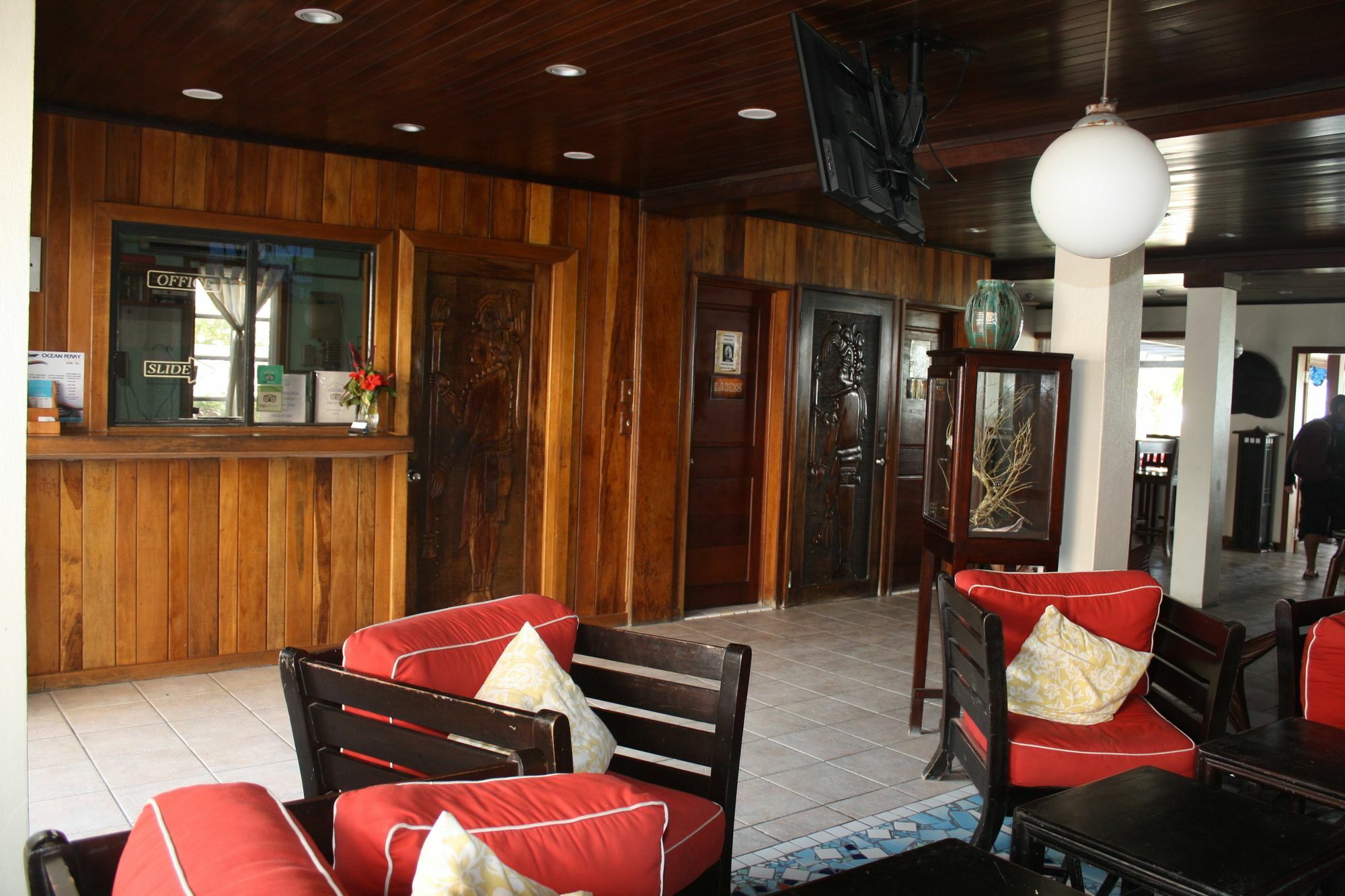 Holiday Hotel Hotel