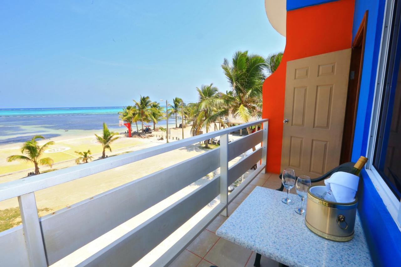 Hotel Royal Blue & Golf Cart 3*