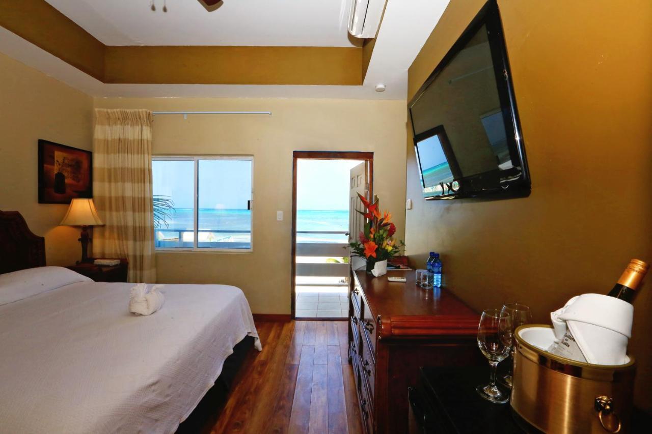 Hotel Royal Blue & Golf Cart 3*