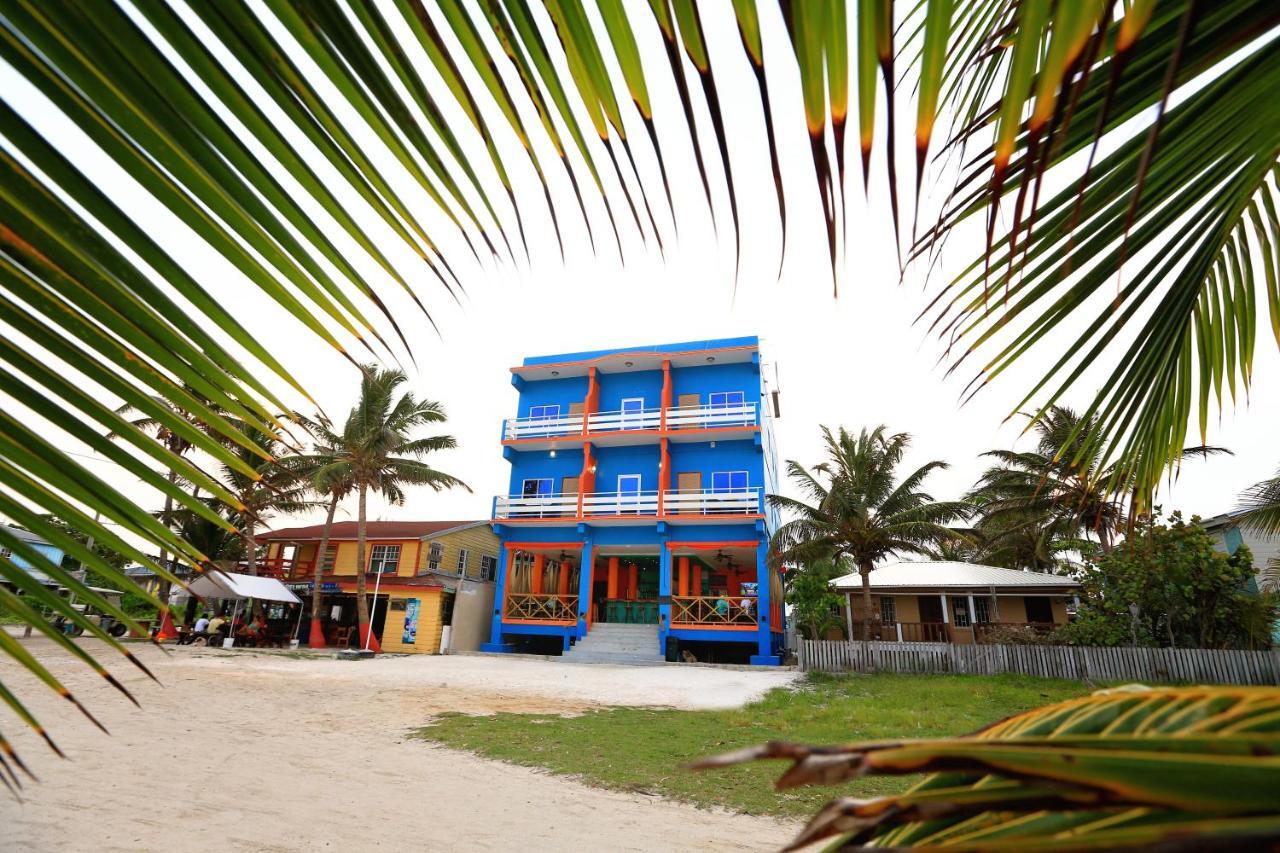 Royal Blue & Golf Cart 3* San Pedro (Ambergris Caye)