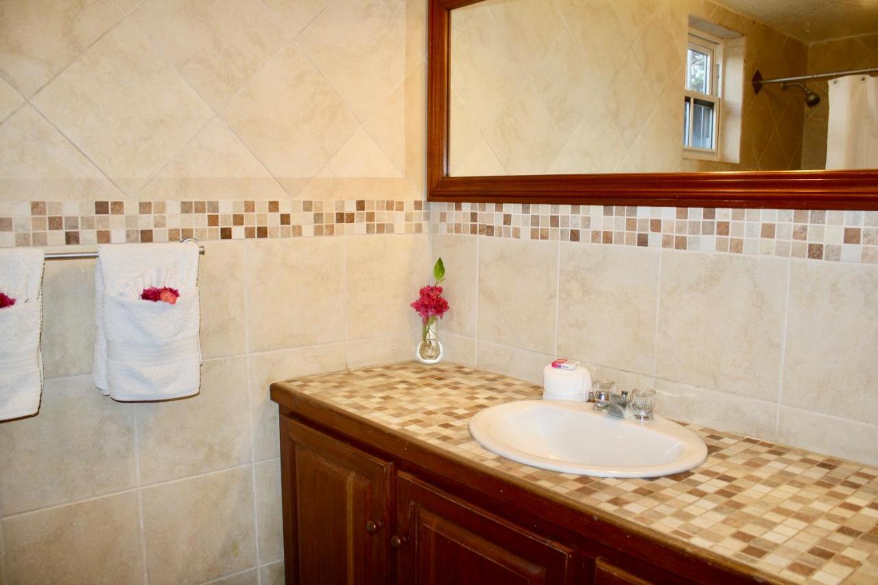Holiday Hotel 3* San Pedro (Ambergris Caye)